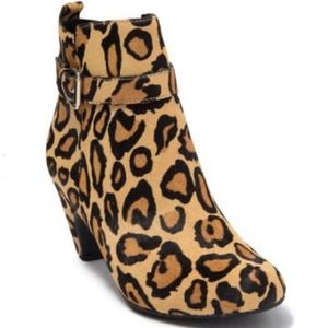 Sam Edelman NWOT Mandi Leopard Calf Hair Ankle Bootie